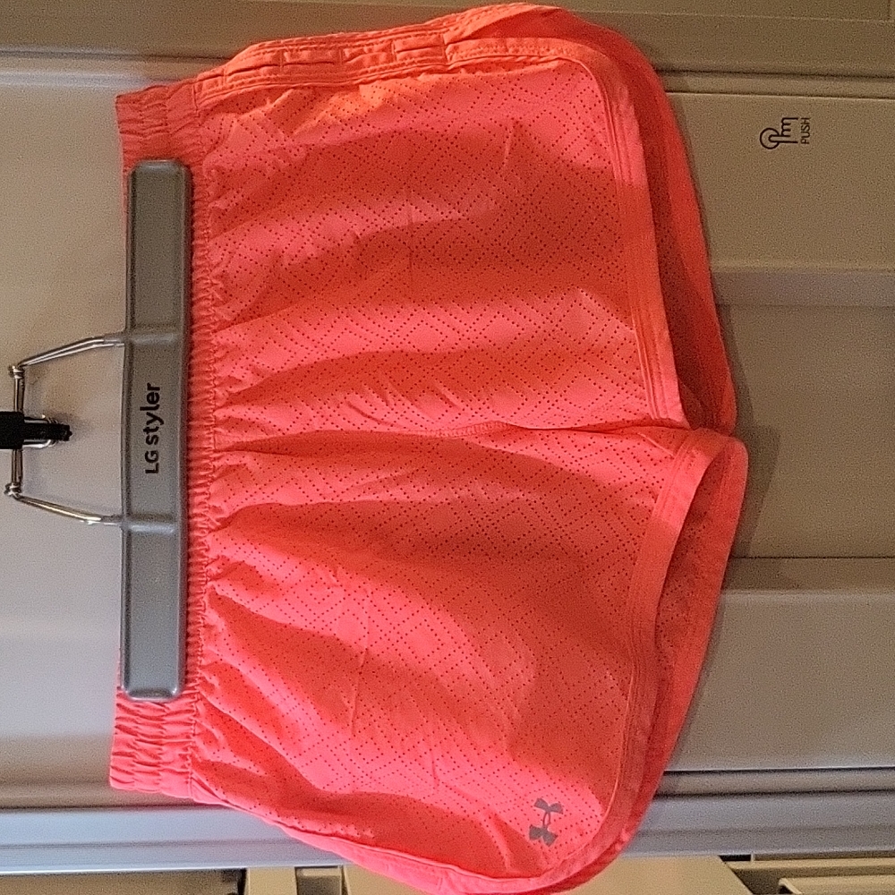 Women's Under Armour Shorts XS